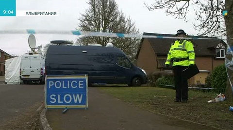 Ресейдің бұрынғы тыңшысы Сергей Скрипаль үйінің кіре берісінде уланған