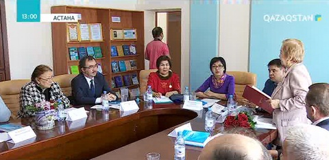 Қазақ тілінде жүз оқулық әзірленеді