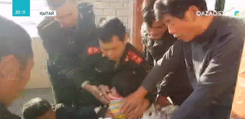 Қытайда кір жуғыш машинаға кептеліп қалған қыз бала аман-есен құтқарылды