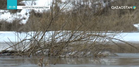 Теріскейдегі Новоникольск ауылына кіретін жолды су басты
