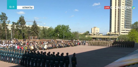 Отан қорғаушылар күні Алматыда да сән-салтанатымен өтуде