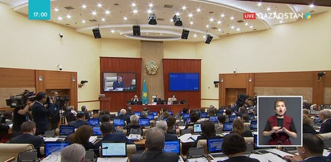 Мәжіліс депутаттары балаларды зиянды ақпараттардан қорғауға бағытталған заң жобасын мақұлдады