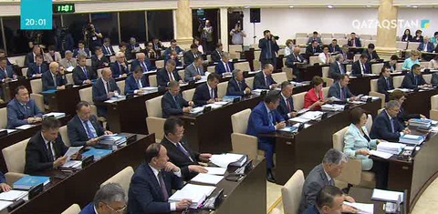Сенат бірқатар заң жобасын Мәжіліске қайтарды