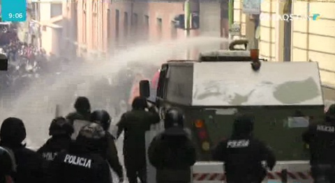 Боливияның Лас-Пас қаласындағы шеру кезінде 5 адам жараланды