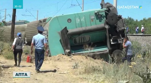 Жамбыл облысындағы пойыз апатынан 12 жастағы бала көз жұмды