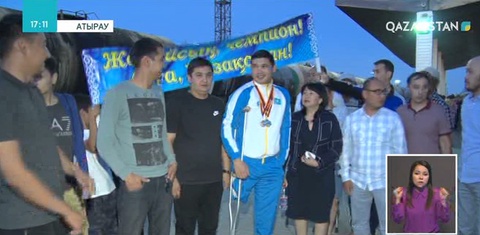 Атыраулық паражүзушілер Әлем кубогын иеленді