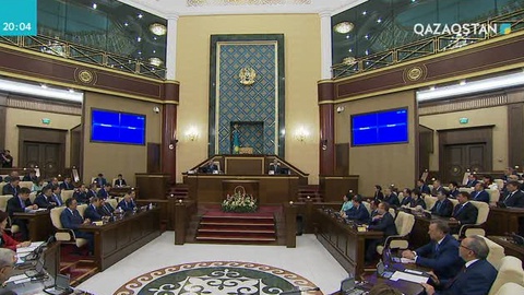 Парламенттің қос палатасы бүгін каникулға шықты