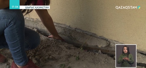 Өскеменде мемлекеттік бағдарламамен салынған көпқабатты үйдің қабырғасында жарықшақтар пайда болды