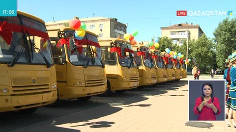 Ақмола облысында мектептерге автобустар берілді