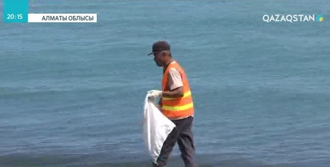 Алакөл жағасын таза ұстау қиын соғып тұр