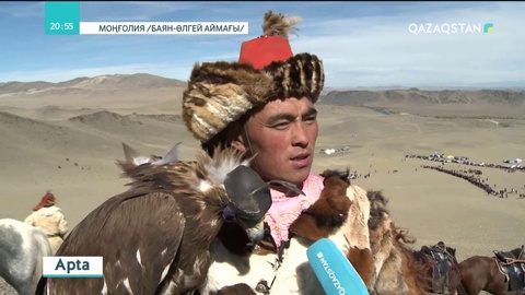 Моңғолияда бүркітшілер фестивалі өтті