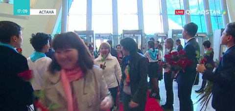 Ұстаздар күніне орай «Қазақстан» орталық концерт залында мерекелік шара басталды