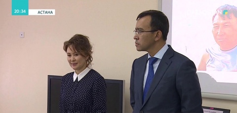 Мәулен Әшімбаев ұстаздарды мерекемен құттықтады