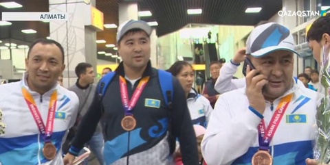 Паралимпиадалық Азия ойындарында өнер көрсеткен спортшылар елге оралуда