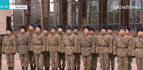 Жас сарбаздар әскерге аттанды