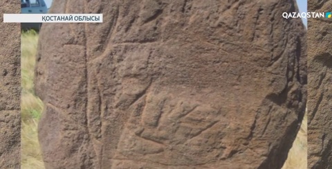 Покров ауылындағы шаруа қылыш ұстаған жауынгер бейнеленген балбалтас тауып алды