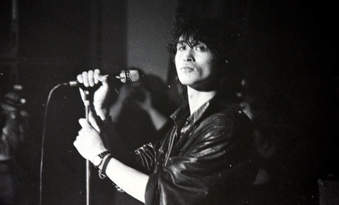 21 маусымда рок-әнші Виктор Цой дүниеге келген (ФОТО)