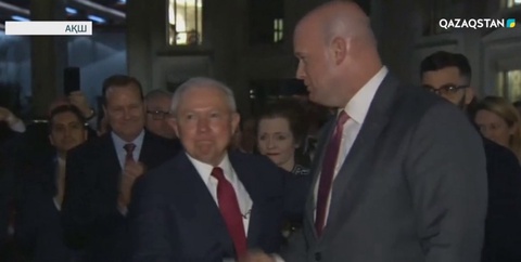 АҚШ президенті Дональд Трамп елдің Бас прокурорын қызметінен босатты