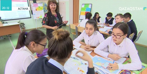 Қазақстанның 13 мектебі электрондық оқулыққа көшті