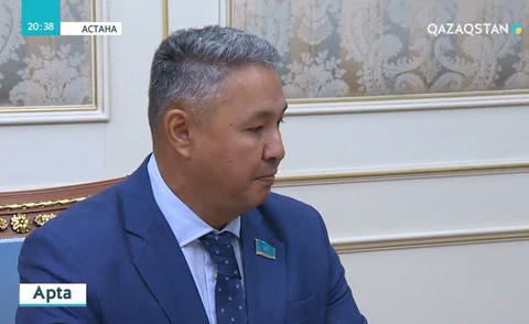 Елбасы «Ақ жол» партиясының жетекшісі Азат Перуашевты қабылдады
