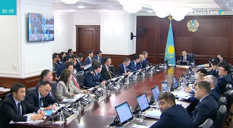 Үкімет енді халық көп тұтынатын тауарларды шығаруға басымдық бермек