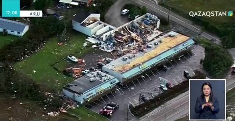 Торнадо Сиэтл маңындағы үйлердің шатырларын жұлып кетті