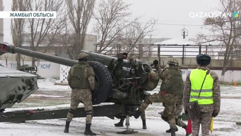 Қорғаныс министрі Нұрлан Ермекбаев Оңтүстік гарнизонын аралады