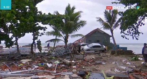 Индонезияда цунами құрбандарының саны 220-дан асты