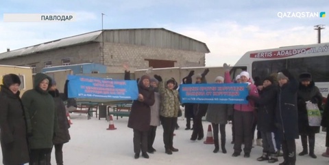Павлодар облысында мемлекеттік қызметкерлер шаңғымен жүгіруден президенттік тест тапсырды