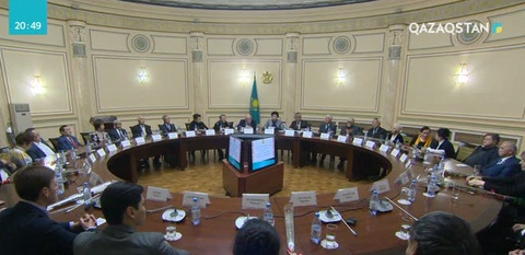 Мемлекеттік хатшы өнер мен мәдениет және әдебиет саласының үздіктеріне «Президент стипендиясын» табыстады