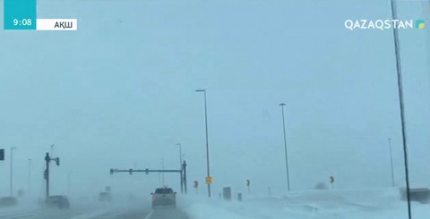 АҚШ-та аязға байланысты мектептер жабылып, әуе рейстері кейінге шегерілген