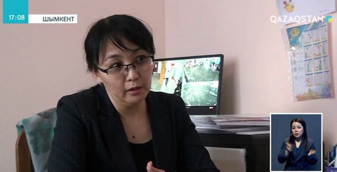 Шымкентте колледж студенттері мектеп оқушысына әлімжеттік жасап, ұялы телефонын тартып алған