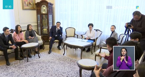 Бельгиядағы Қазақстан елші қазақстандық студенттермен кездесті