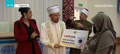 Алматыда ҚМДБ өкілдері көпбалалы отбасыларға көмек көрсетеді