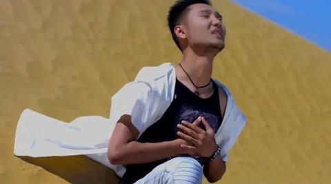 «Таңшолпан». Шахаризат Сейдахмет & Бақытжан Желдербаев «Туған топырақ» (Бейнебаян)