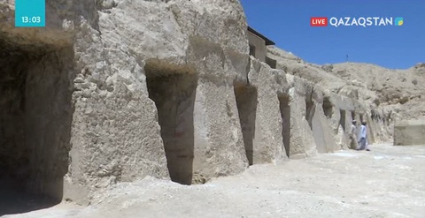 Мысыр археологтары бір жыл бұрын табылған қабірді көпшілікке көрсетті