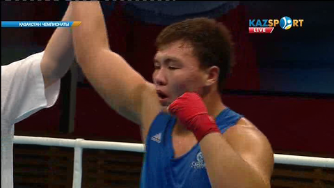 Бокстан Қазақстан чемпионаты: 91 кг. салмақтың ақтық сынына Антон Пинчук пен Серік Мұсадилов жолдама алды (ВИДЕО)