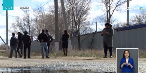 Ақтөбедегі ауыл тұрғындары кәріз суының иісінен тұншығып отыр
