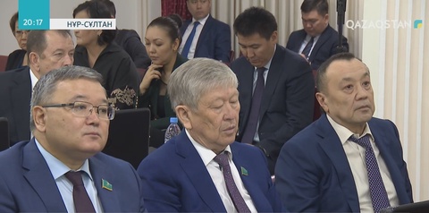 Сенат спикері Дариға Назарбаева елорданың мәслихат депутаттарымен кездесті