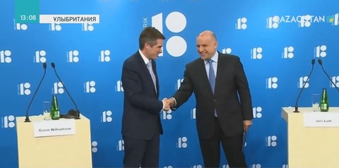 Ұлыбританияның қорғаныс министрі отставкаға жіберілді