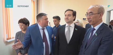 Мәжіліс депутаттары Петропавлдағы офтальмологиялық диагностикалық орталықтың жұмысымен танысты