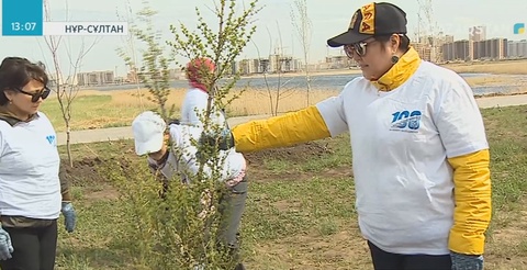 Egemen Qazaqstan газетінің 100 жылдығына орай елордада 100 түп ағаш егілді