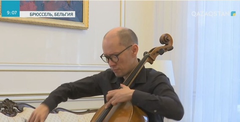 Қазақстандық виолончельші  Эльдар Сапараев – Бельгиядағы жерлестеріне арнап жеке концертін өткізді