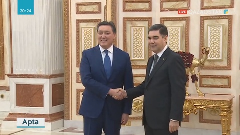 Премьер-министр Асқар Мамин Ашхабад Түркіменстан Президенті Гурбангулы Бердімұхамедовпен кездесті