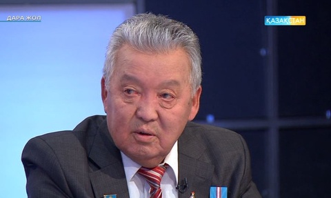 «Дара жол». Еркін Дәуешов: Қалиолладай шәкірт тәрбиелегеніме мақтанамын
