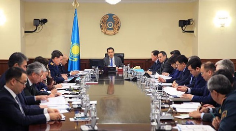 Бақытжан Сағынтаев Қазақстандағы экономикалық өсімді нығайту үшін барлық күшті жұмсауды тапсырды