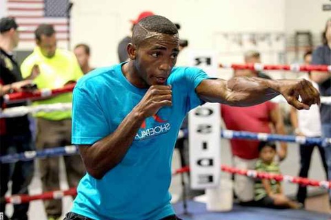 Кубалық боксшы Эрисланди Лараның менеджері Геннадий Головкинмен келіссөздер жүргізіп көретінін мәлімдеді  