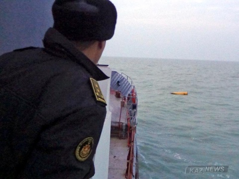 Әскери теңізшілер қыс  маусымына сақадай сай