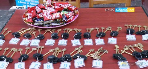 Семейде Жаңа жыл қарсаңында көпқабатты тұрғын үй қолданысқа берілді