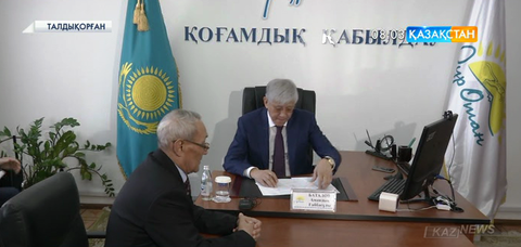 Амандық Баталов Талдықорғанда қоғамдық қабылдау ұйымдастырып, тұрғындардың арыз-шағымдарын қарады